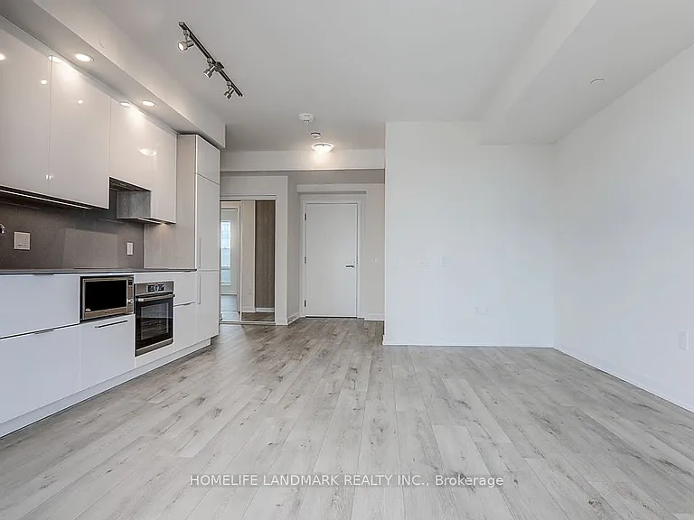 28 Freeland St #1708 — Photo 18