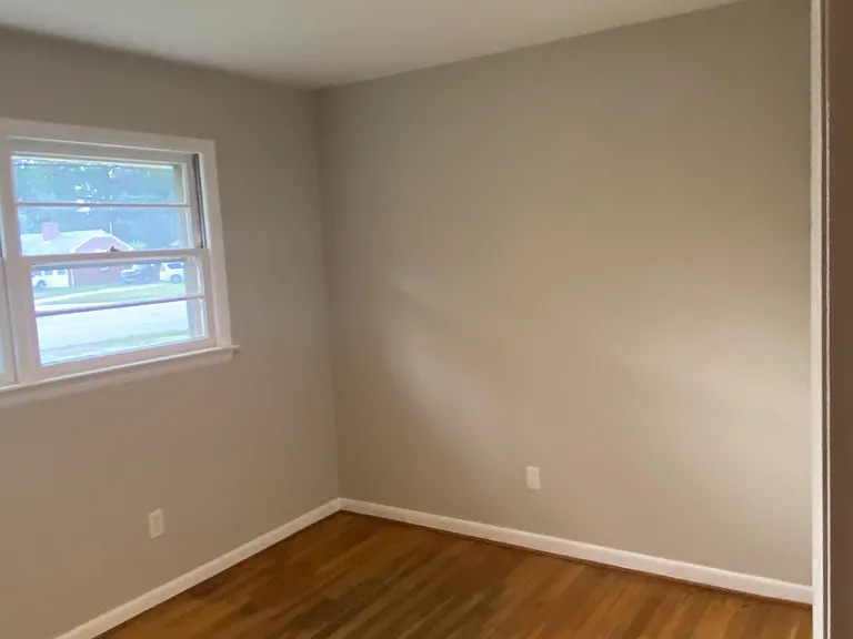 298 Eastwood Dr — Photo 11