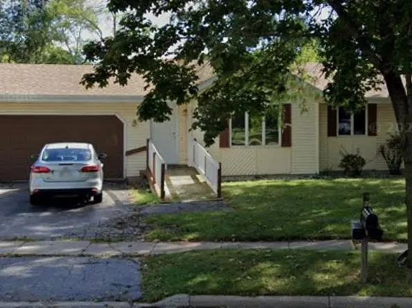 1314 Commonwealth Dr, Fort Atkinson, WI 53538