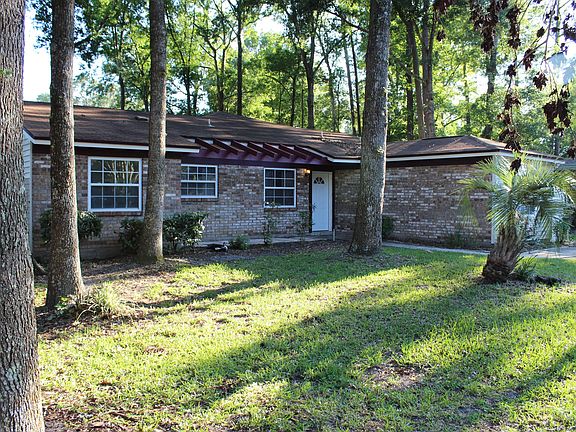 3rd image of 2695 Pinewood Blvd N