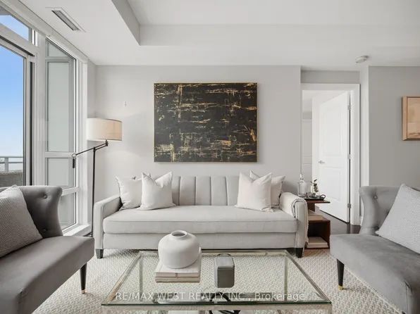 3500 Lakeshore Rd W #825, Oakville, ON L6L 0B4