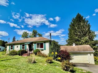 829 Boswell Hill Rd, Endicott, NY 13760