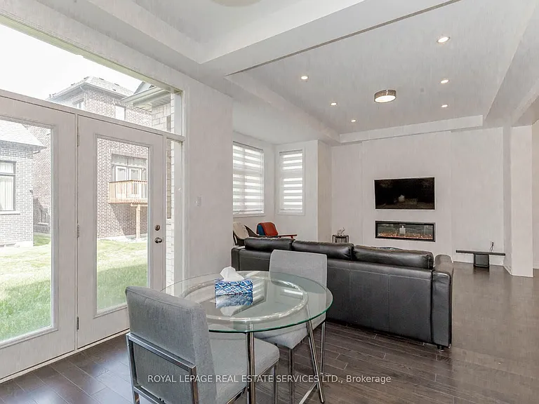 3334 Harasym Trl — Photo 15
