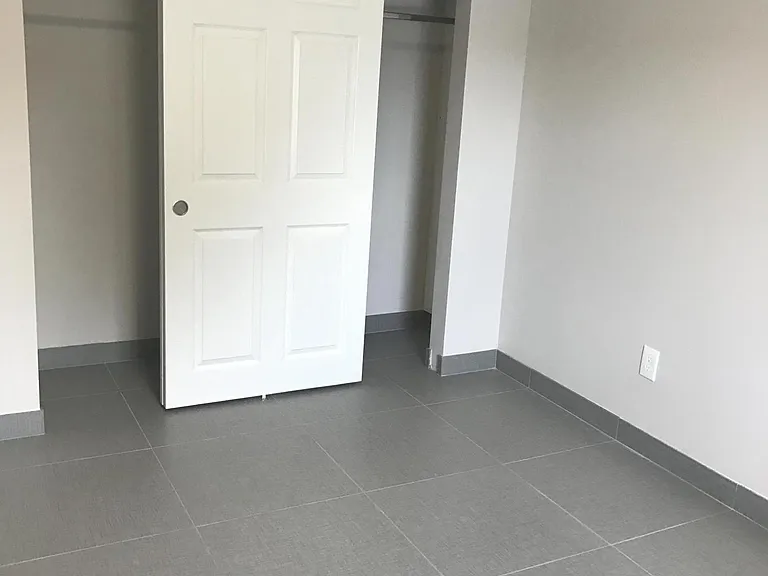 142 SW 8th Ave #D — Photo 18
