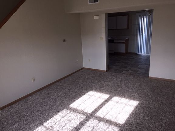 2nd image of 226 N Ventura Ave APT A