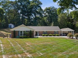 240 Post Oak Rd, Kernersville, NC 27284