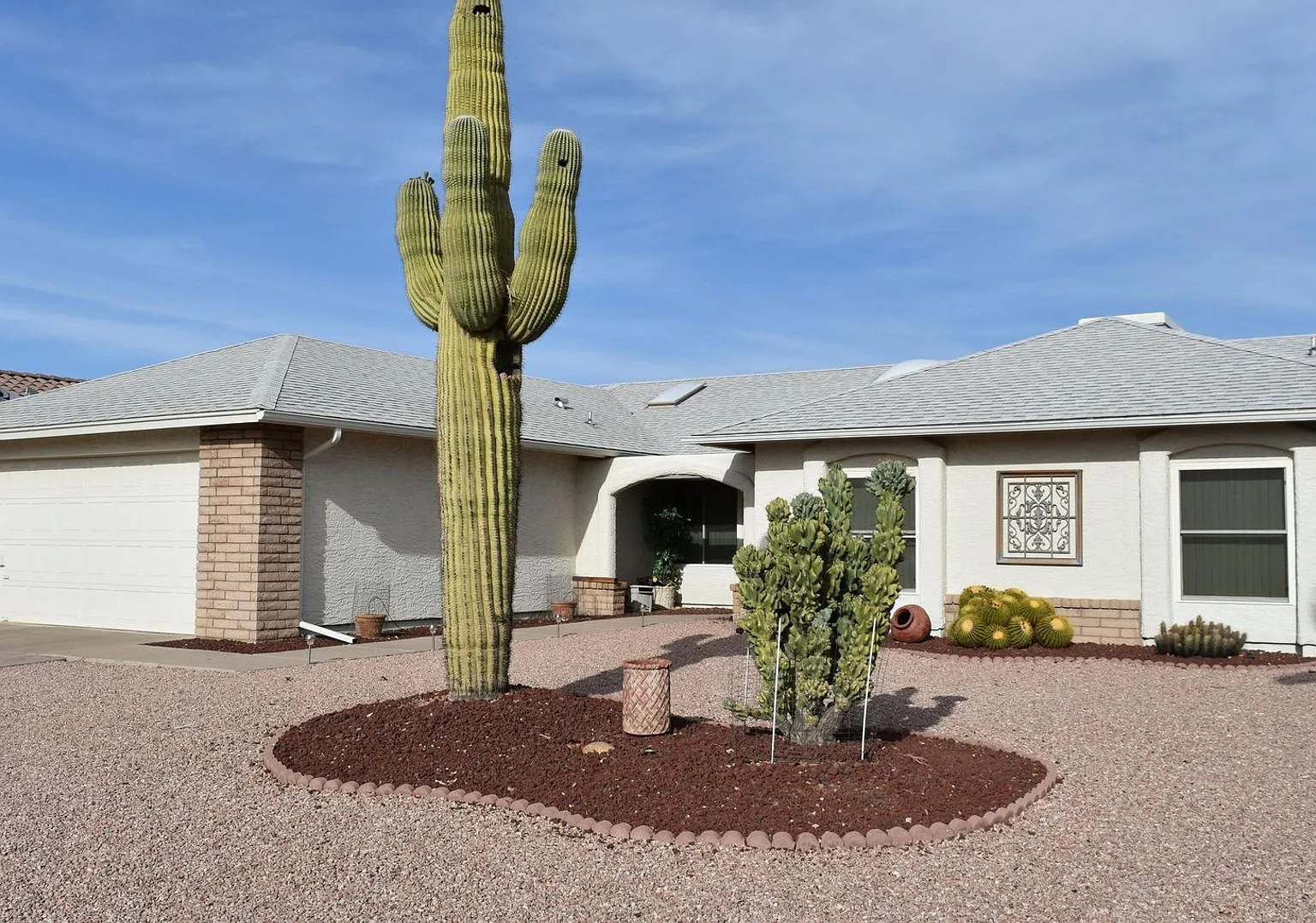Large & Inviting Home in Leisure World. A 45+ Active Adult Resort Community Available May through... — Photo 1
