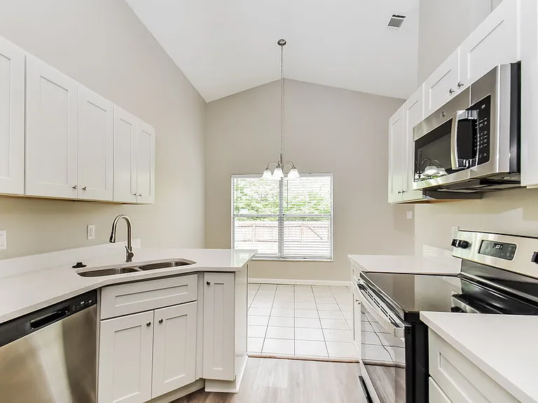 11519 Keeley Ct — Photo 8