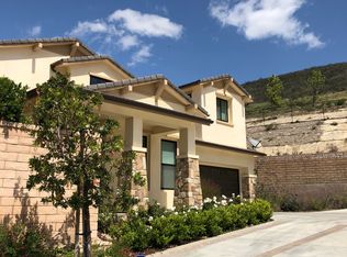 2411 E Hillcrest Dr, Thousand Oaks, CA 91362