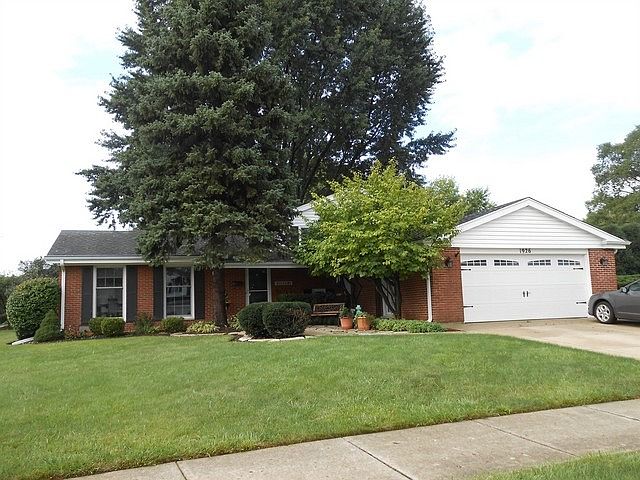 1st image of 1926 N Shenandoah Dr
