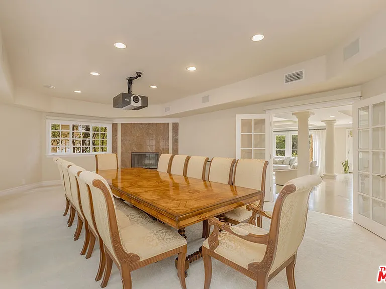 1922 Bel Air Rd — Photo 13