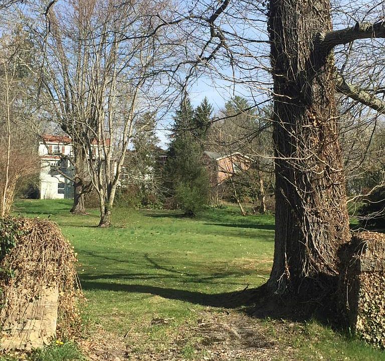 2nd image of Fayette Ave