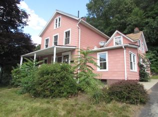 306 Laurel Hill Ave, Norwich, CT 06360