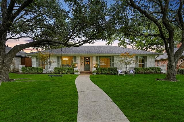 1st image of 9339 Seagrove Dr
