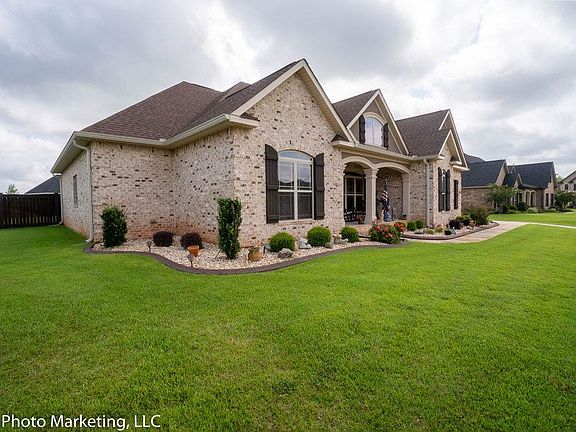 4th image of 100 Angelina Grace Dr