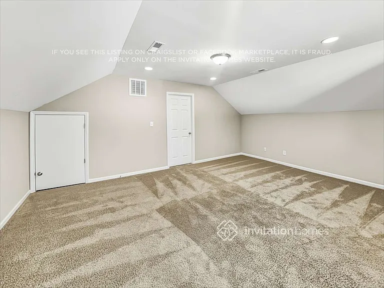 6918 Olmsford Dr — Photo 17
