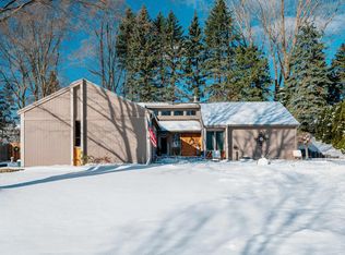 621 Quail Ridge Dr, Traverse City, MI 49686
