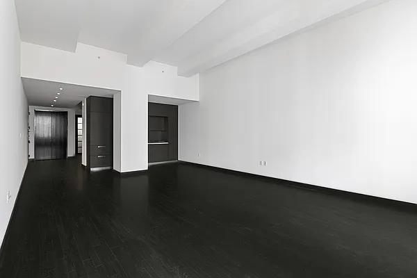 Rented by SR8 REALTY LLC | media 2