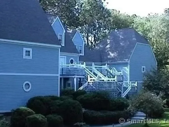 2014 Old Pond Lane #2014, Norwich, CT 06360