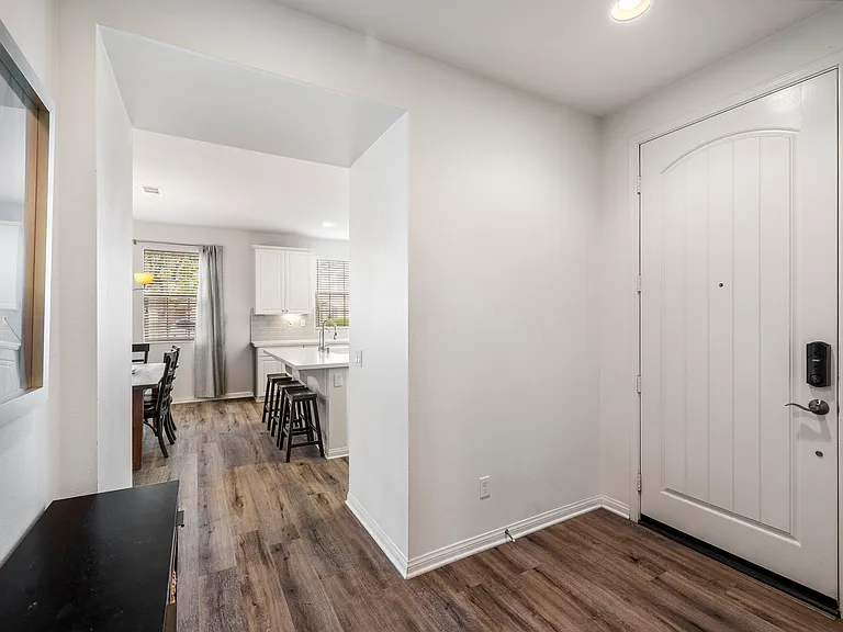 37 Majeza Ct — Photo 5
