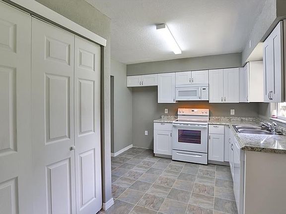 2nd image of 6407 N Packwood Ave