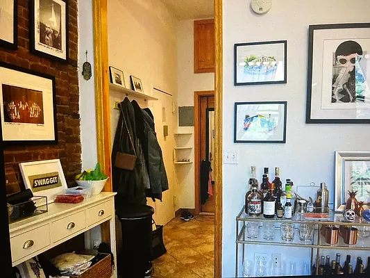 Rented by Centric New York | media 13