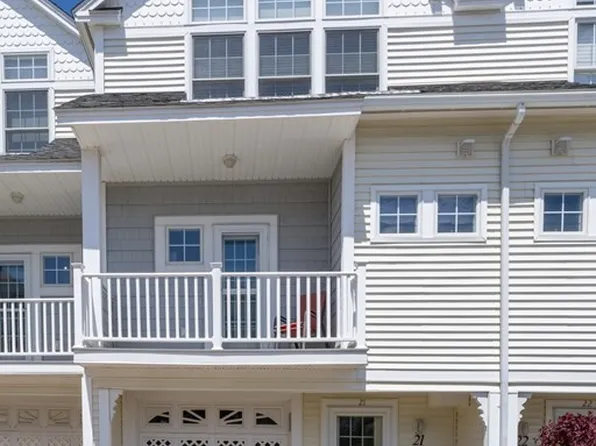 595 N End Blvd Unit 21, Salisbury, MA 01952