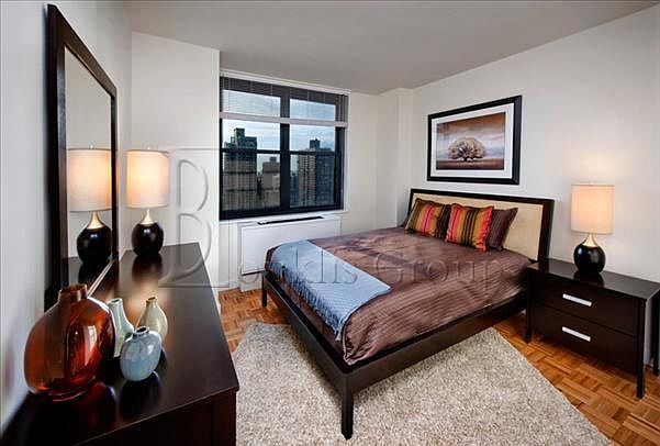 2nd image of 413 E 84th St APT 17