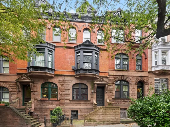 130 Manhattan Ave, New York, NY 10025