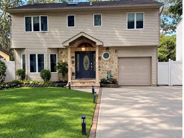 41 Homeland Drive, Huntington, NY 11743
