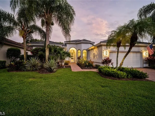 9042 Bronco Ct, Naples, FL 34113