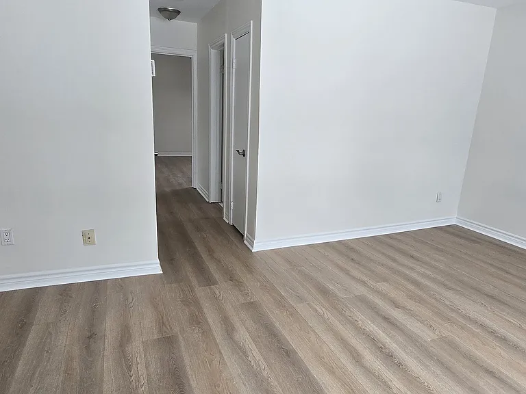 23 Rutherford Dr #B — Photo 12