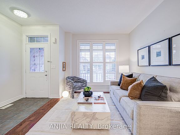 4th image of 2406 Bur Oak Ave