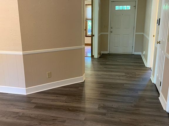 Entry and living space