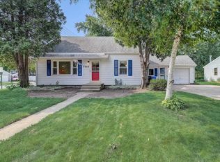 7009 North Ave, Middleton, WI 53562