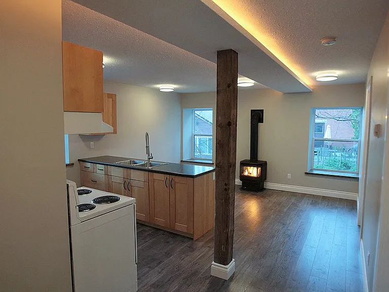 107C Hearn Ave #C — Photo 4