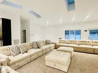 148 Sportsmans Trl, Stroudsburg, PA 18360