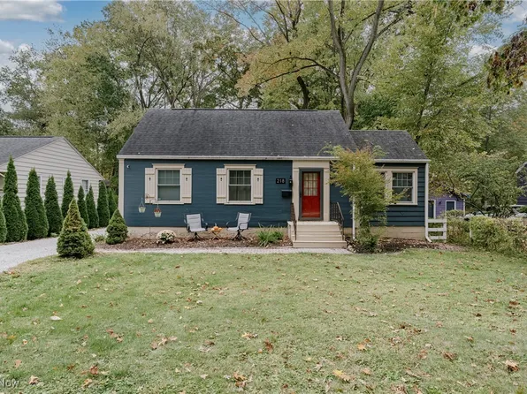 218 E School St, Kent, OH 44240