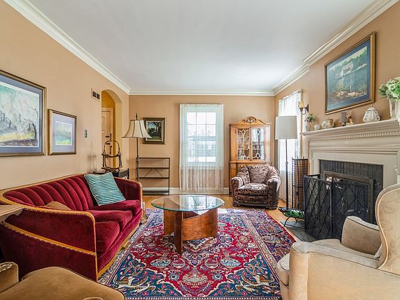 4th image of 5008 Pratt Ave
