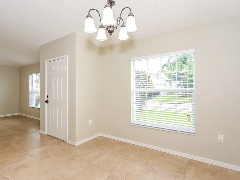 505 Reddicks Cir — Photo 6
