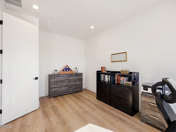 5th image of 1220 Woodchute Rd