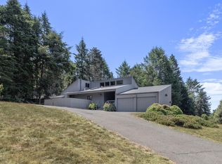 35330 Fly Cloud Rd, The Sea Ranch, CA 95497