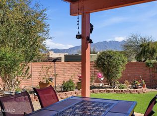 901 W Paseo Del Cilantro, Green Valley, AZ 85614