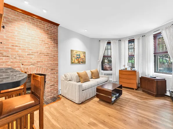 301 West 89th Street image 1 of 6