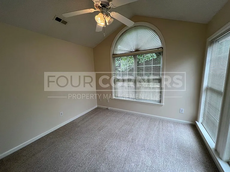 36 Mansfield Cir — Photo 8