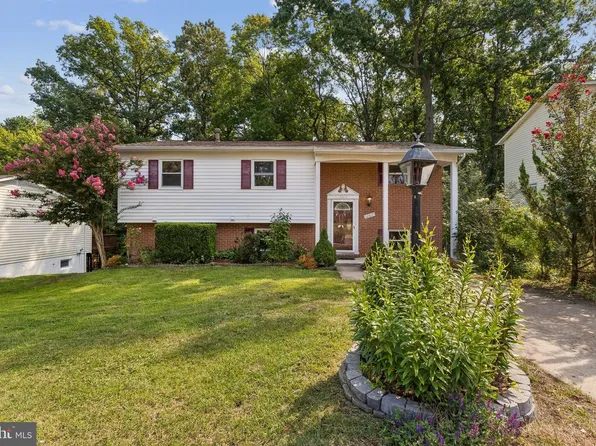 12617 Valleywood Dr, Woodbridge, VA 22192