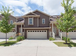 910 Cortney Ln, North Liberty, IA 52317
