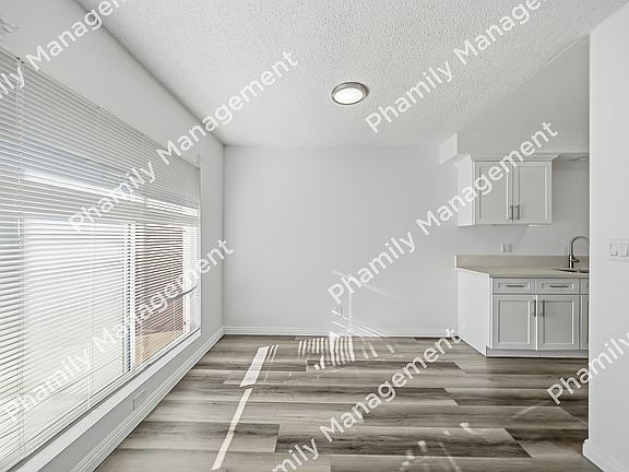 3rd image of 451 Anderwood Ct APT M