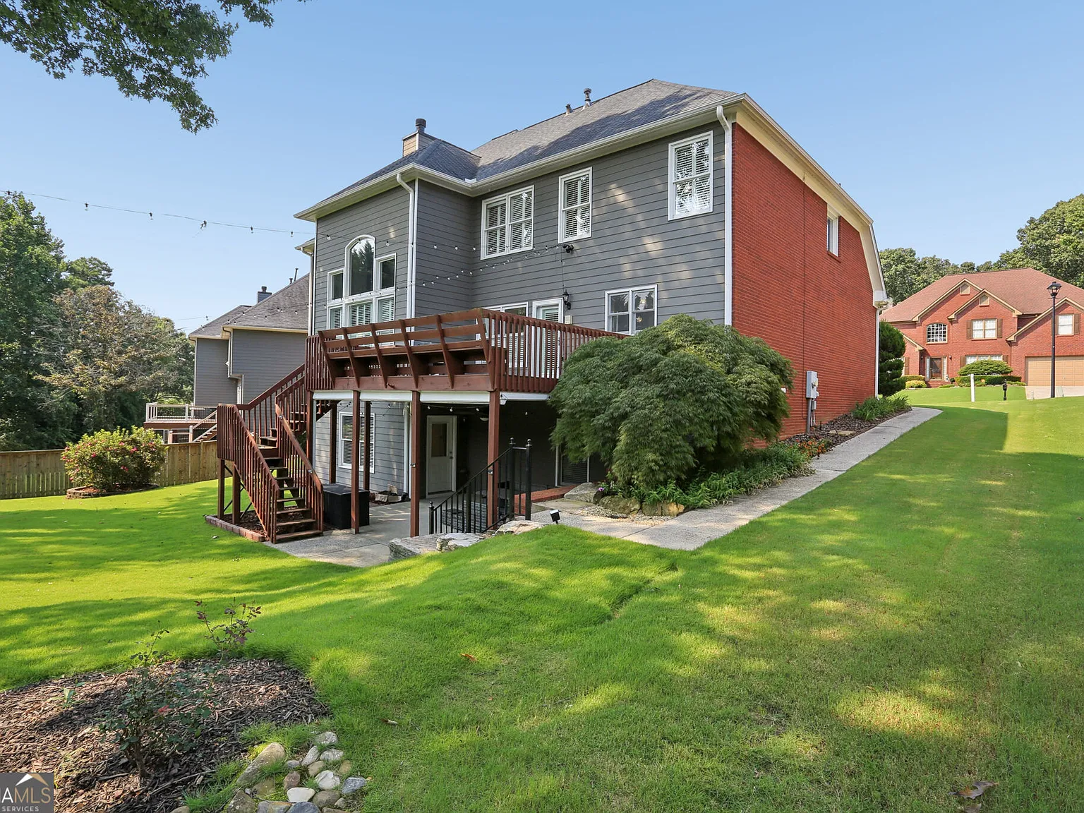 4 bed, 6.0 bath, 5393 sqft, $3,600 — Photo 4