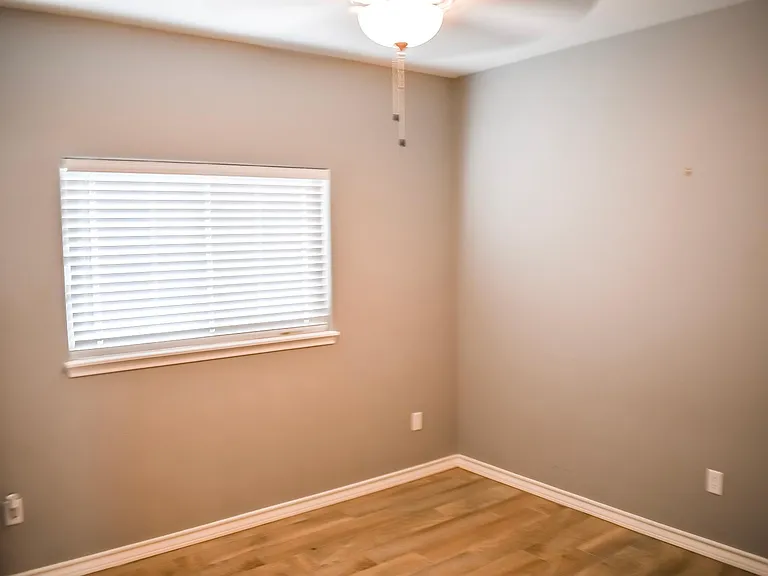 15845 Grenadine Dr — Photo 18